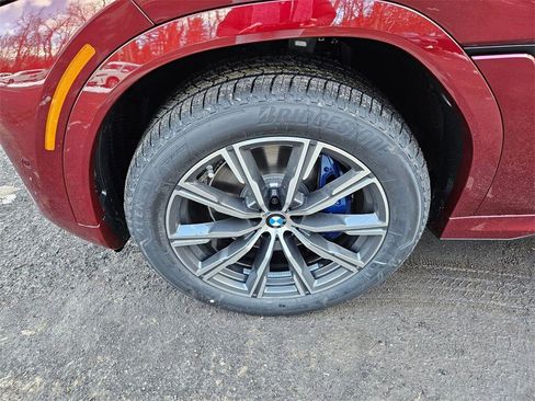 New 2026 BMW X6 xDrive40i w/ Climate Comfort Package image 26
