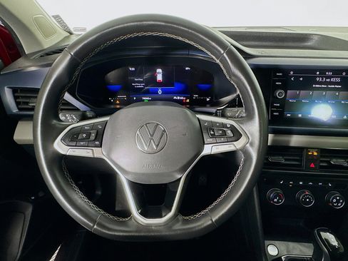 Used 2022 Volkswagen Taos SE image 11
