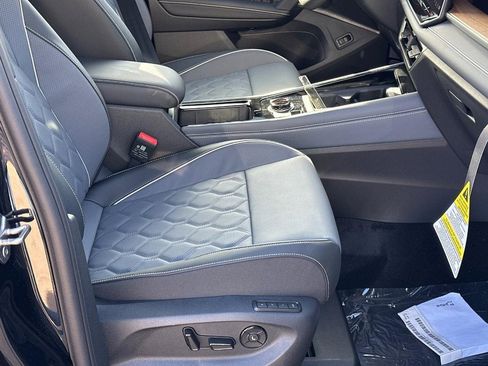 New 2026 Volkswagen Tiguan SEL R-Line image 15