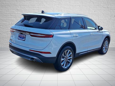 Used 2022 Lincoln Corsair AWD w/ Premium Package image 5