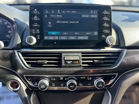 Used 2021 Honda Accord Sport image 13