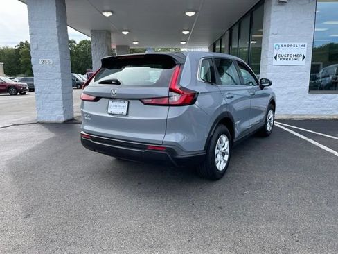 Used 2024 Honda CR-V LX image 5