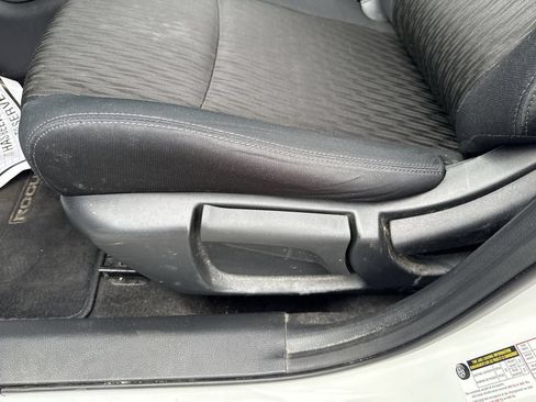 Used 2019 Nissan Rogue S FWD image 22