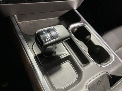 Used 2023 GMC Sierra 1500 SLT w/ SLT Premium Plus Package image 29