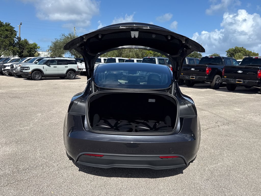 Used 2024 Tesla Model 3 Standard Range RWD image 26