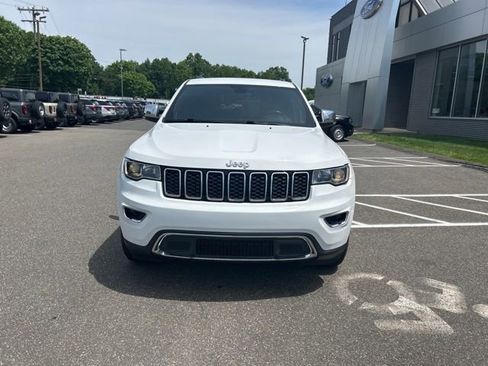 Used 2019 Jeep Grand Cherokee Limited AWD/4WD image 2