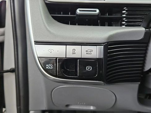 Used 2024 Hyundai Ioniq 5 SEL image 22