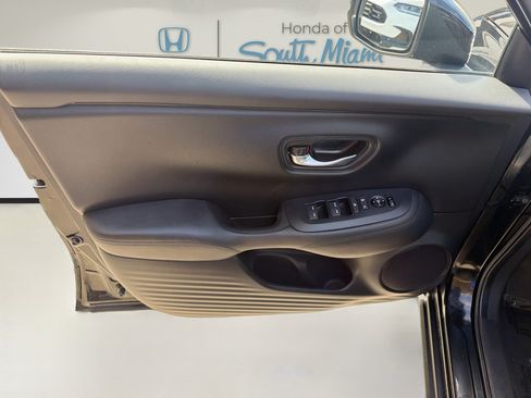 Certified 2024 Honda HR-V LX image 19