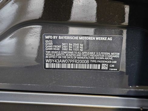 Used 2023 BMW i4 eDrive35 RWD image 34