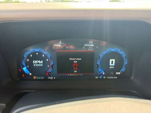 Used 2025 Ford Bronco Big Bend w/ Black Diamond Package AWD/4WD image 14