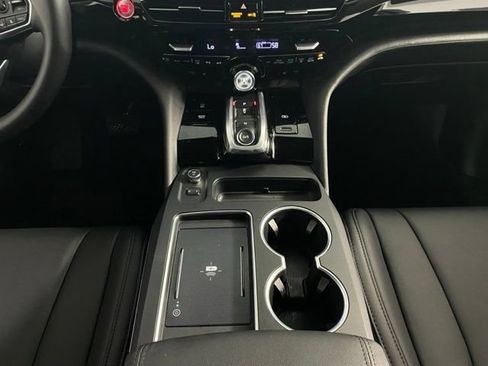 Used 2025 Acura MDX FWD image 24