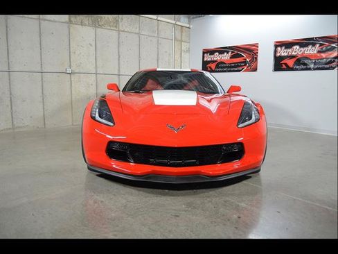 Used 2019 Chevrolet Corvette Grand Sport RWD image 3