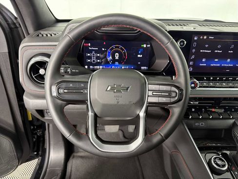 Used 2024 Chevrolet Colorado Z71 w/ Z71 Convenience Package 2 image 21