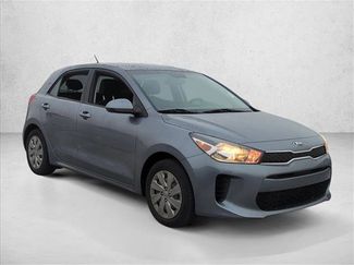 Used 2020 Kia Rio S video 4