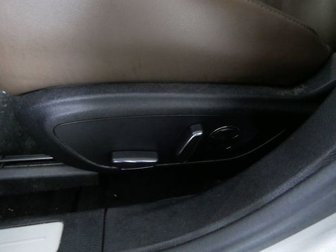 Used 2016 Lincoln MKZ w/ Equipment Group 300A Reserve image 17