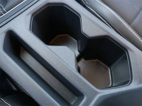 Certified 2024 Volkswagen Jetta SE image 35