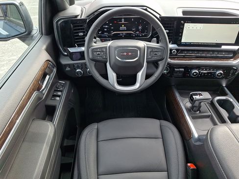 Certified 2024 GMC Sierra 1500 Elevation w/ Elevation Premium Package image 11