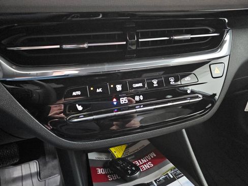 Used 2026 Buick Envista Avenir image 19