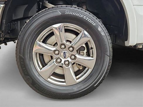 Used 2018 Ford F150 Lariat w/ Equipment Group 502A Luxury RWD image 24