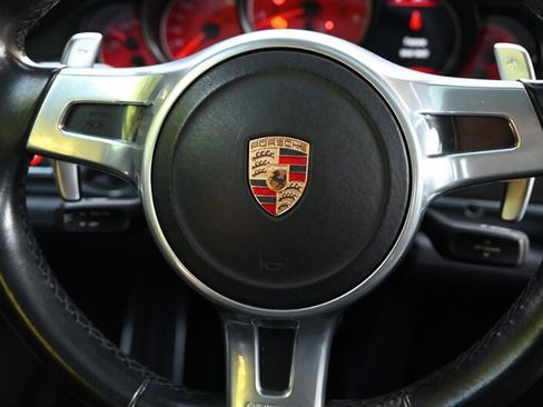 Used 2015 Porsche Panamera GTS AWD/4WD image 38