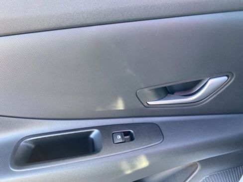 New 2026 Hyundai Elantra SE image 27