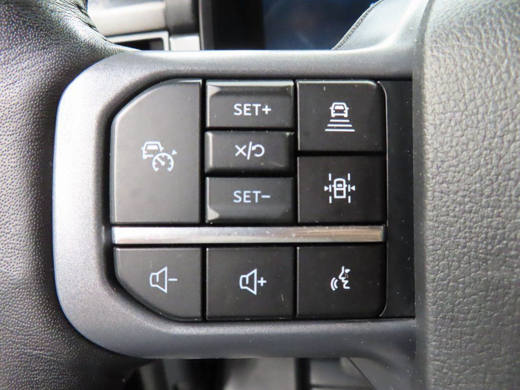 Used 2024 Ford F150 Lariat AWD/4WD image 48