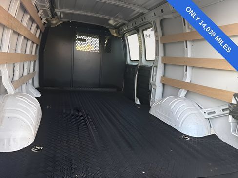 Used 2023 Chevrolet Express 2500 w/ Driver Convenience Package RWD image 22