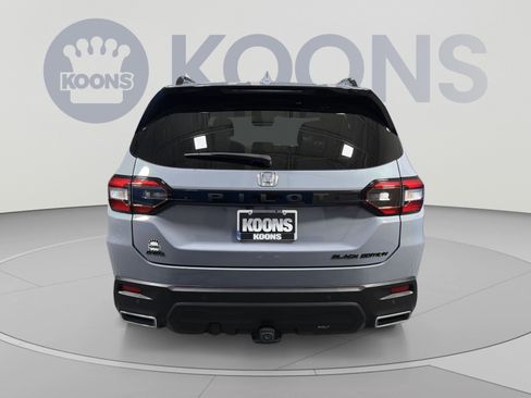 Used 2025 Honda Pilot Black Edition image 5