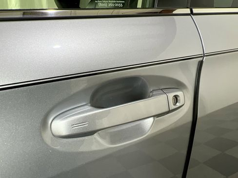 Used 2023 Subaru Crosstrek 2.5i Limited w/ Moonroof Package image 15