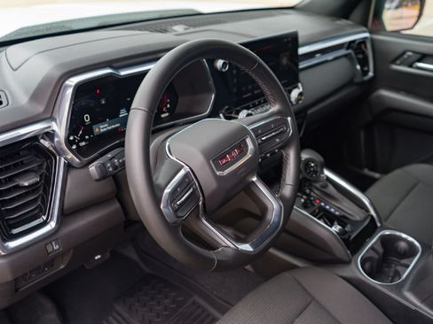 Used 2025 GMC Canyon Elevation w/ Convenience Package RWD image 8