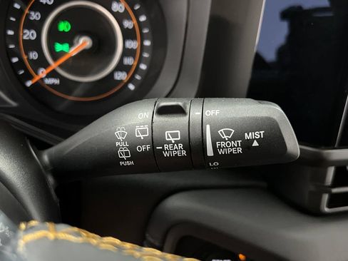 Used 2025 Jeep Wrangler Unlimited Sahara AWD/4WD image 44