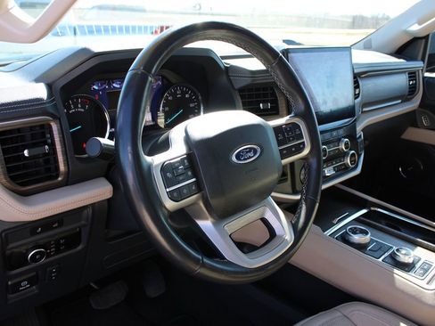 Used 2024 Ford Expedition Max Limited image 24