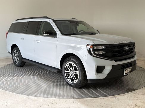 Used 2025 Ford Expedition Max Active image 7
