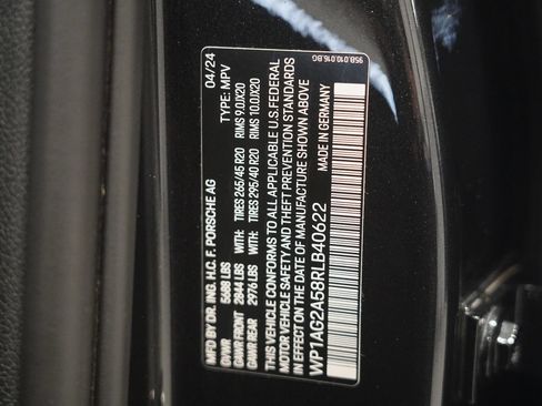 Used 2024 Porsche Macan S AWD/4WD image 34