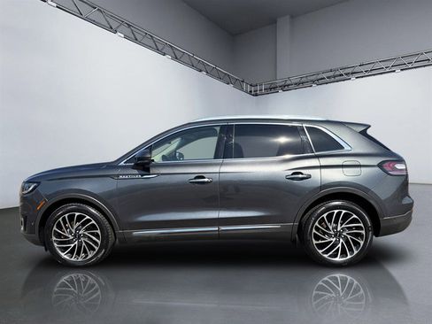 Used 2020 Lincoln Nautilus Reserve w/ Equipment Group 201A image 2