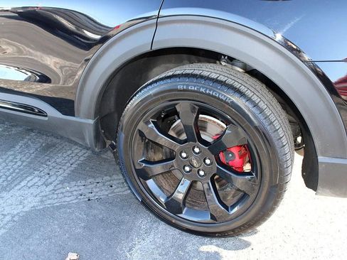 Used 2022 Ford Explorer ST w/ Equipment Group 401A image 9