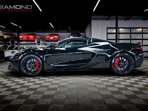 Used 2024 Chevrolet Corvette Z06 w/ Battery Protection Package image 13