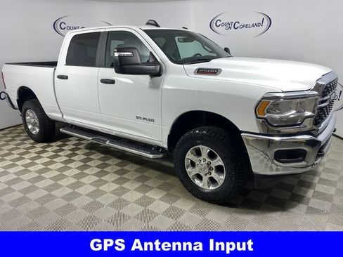 Used 2024 RAM 2500 Big Horn AWD/4WD image 9