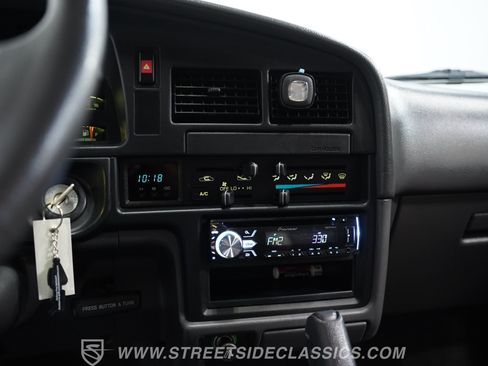 Used 1993 Toyota Pickup SR5 AWD/4WD image 40