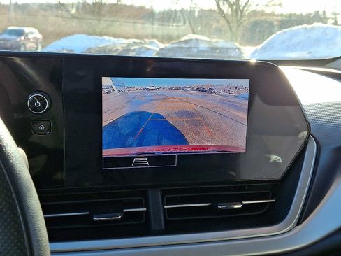 Used 2024 Chevrolet Trax LS image 17