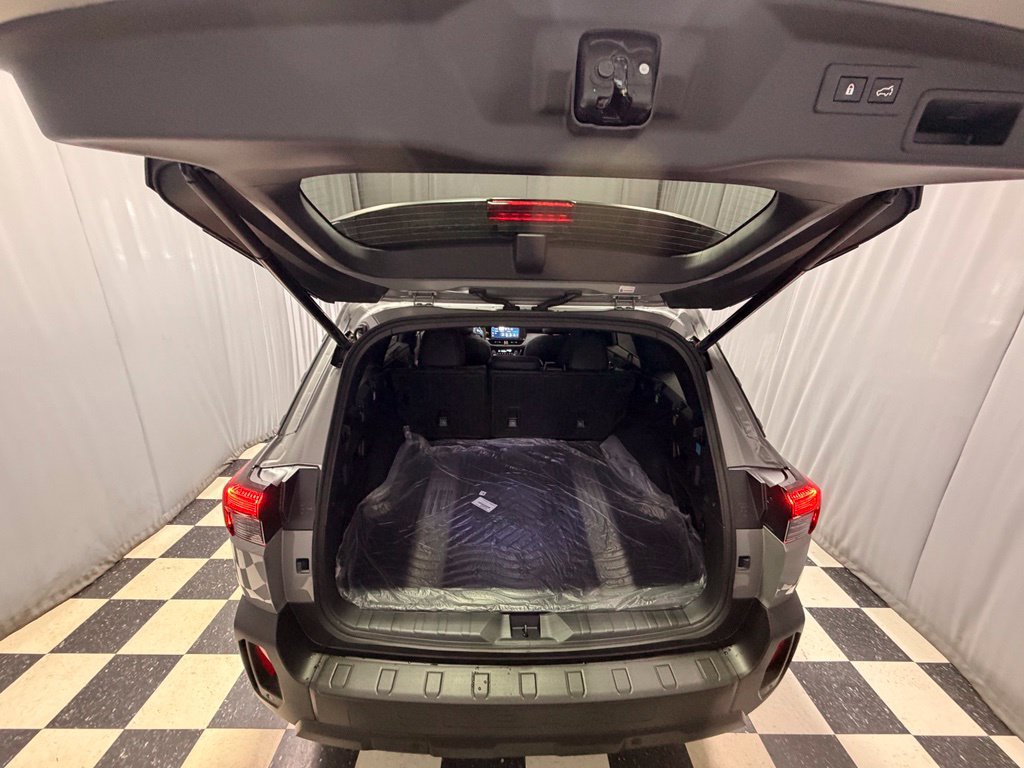 New 2026 Subaru Outback Touring XT AWD/4WD image 7