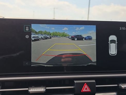 New 2026 Kia Sportage EX AWD/4WD image 13