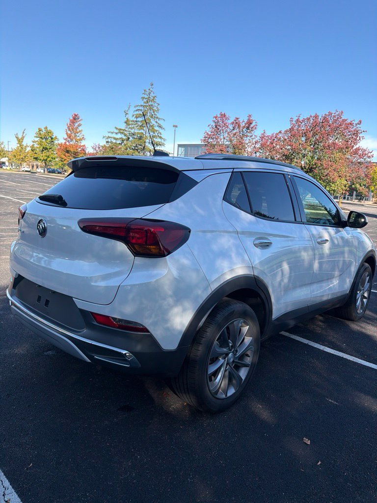 Used 2023 Buick Encore GX Essence w/ Experience Buick Package AWD/4WD image 5