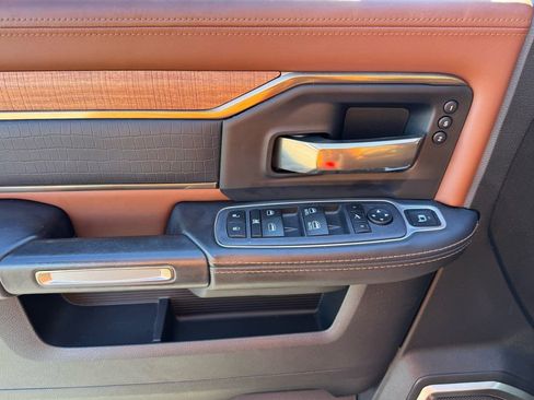 Used 2022 RAM 2500 Limited image 12