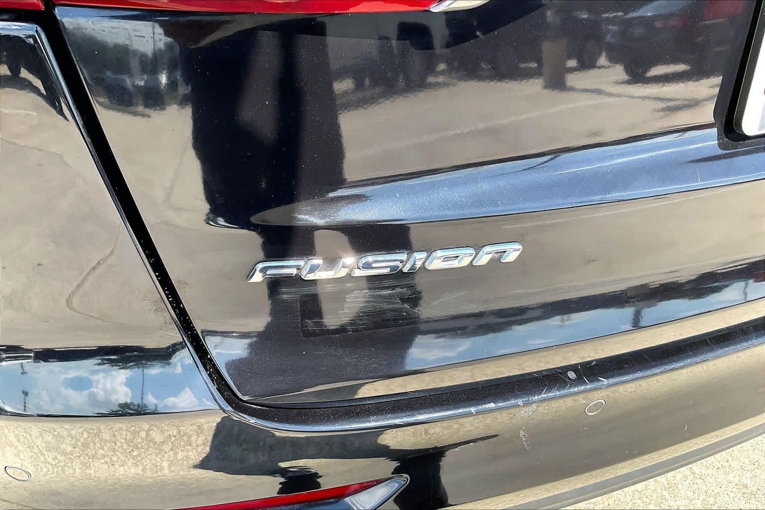 Used 2019 Ford Fusion SE w/ Equipment Group 151A FWD image 10