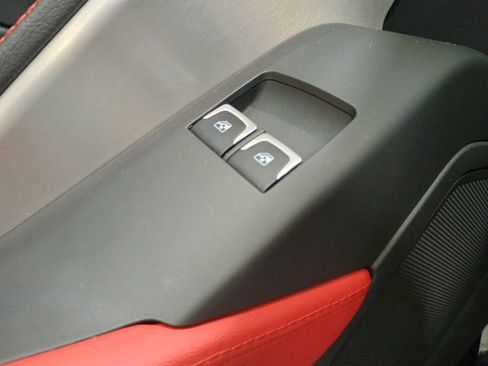 Used 2015 Chevrolet Corvette Stingray Z51 w/ 2LT Preferred Equipment Group image 15