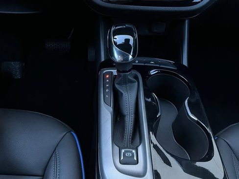 Used 2025 Buick Envista Sport Touring image 22