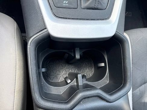 Used 2024 Toyota RAV4 XLE w/ Convenience Package AWD/4WD image 21