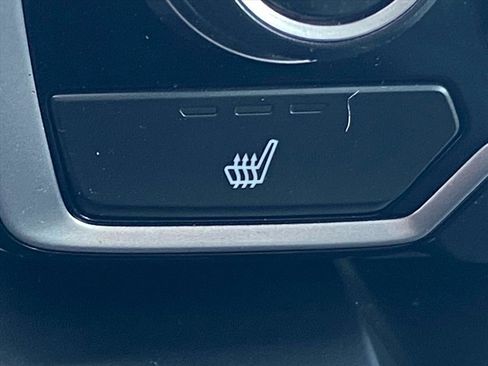 Used 2018 Honda CR-V Touring image 13