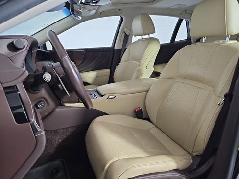 Used 2020 Lexus LS 500 AWD w/ Accessory Package (Z2) image 15